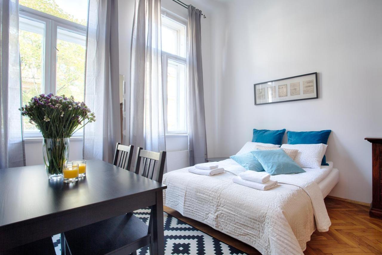 Tyzenhauz Apartments Economy クラクフ エクステリア 写真